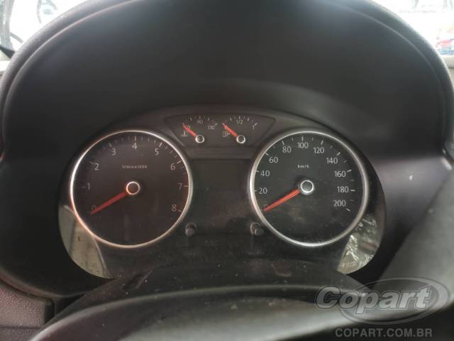 2013 VOLKSWAGEN VOYAGE 