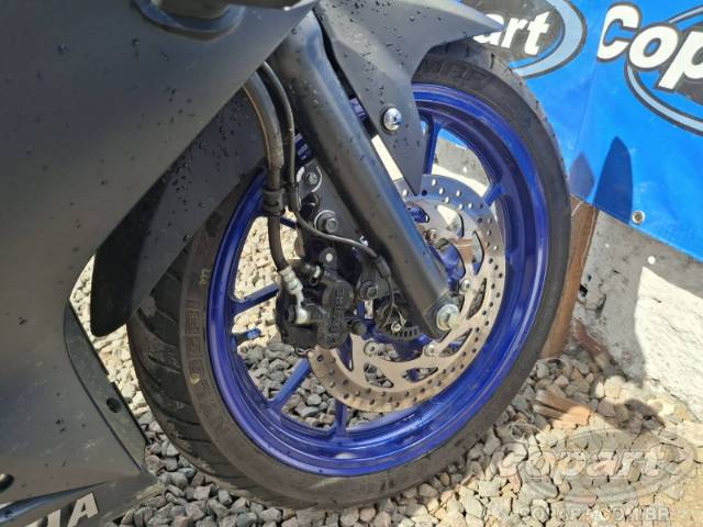 2025 YAMAHA YZF R15 