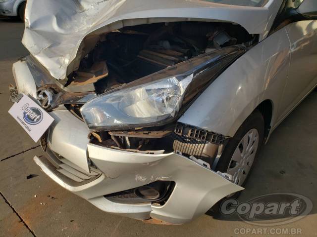 2014 HYUNDAI HB20 
