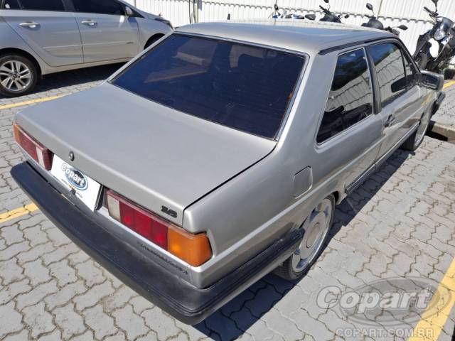 1986 VOLKSWAGEN SANTANA 