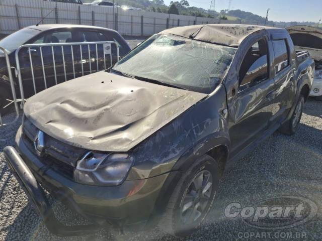 2018 RENAULT DUSTER OROCH 