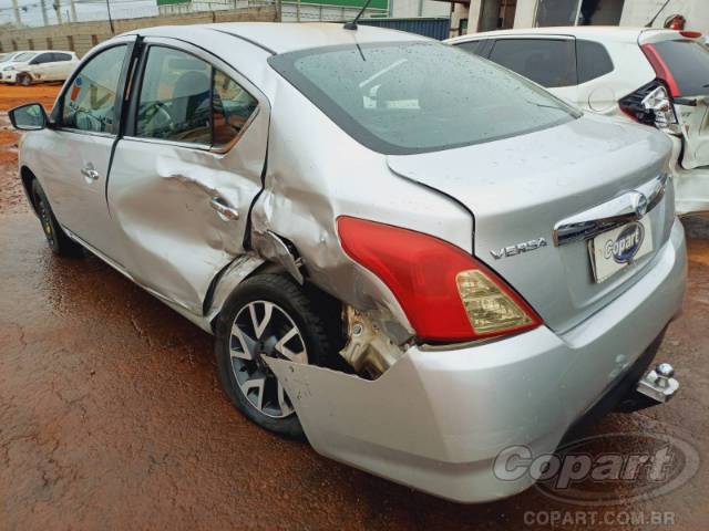 2016 NISSAN VERSA 