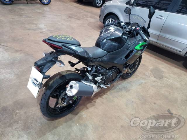 2025 KAWASAKI NINJA 500 