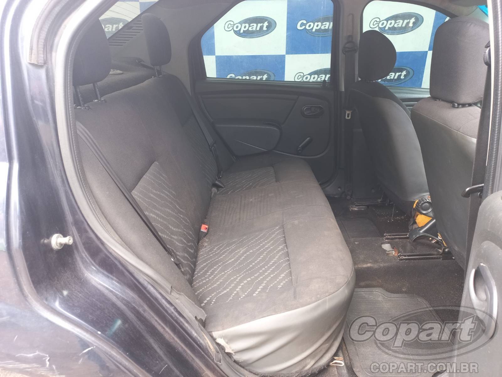 2012 RENAULT LOGAN — foto 6 de 10