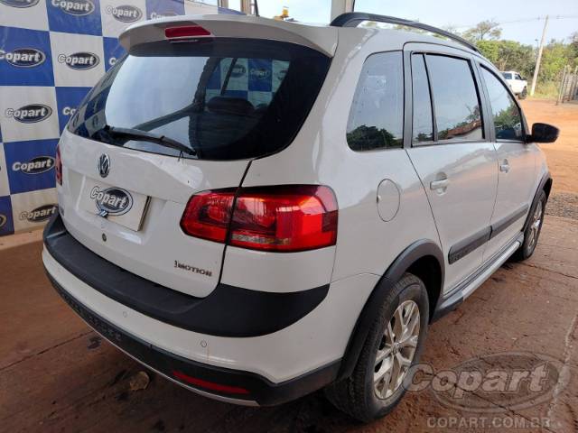 2013 VOLKSWAGEN SPACEFOX 