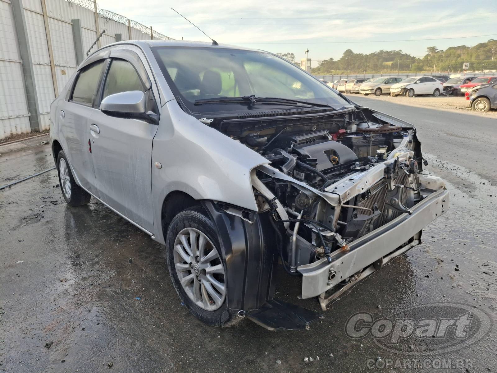 Veículo Toyota Etios Toyota Etios Seda XLS 1.5 16V 2014 em leilão