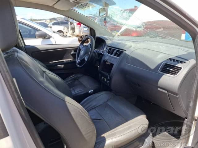 2014 VOLKSWAGEN FOX 