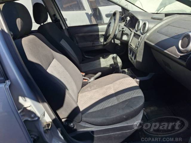 2011 FORD FIESTA 