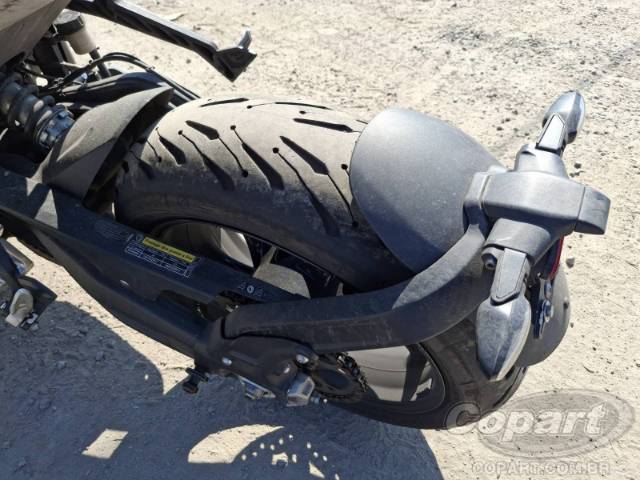 2025 TRIUMPH TRIDENT 
