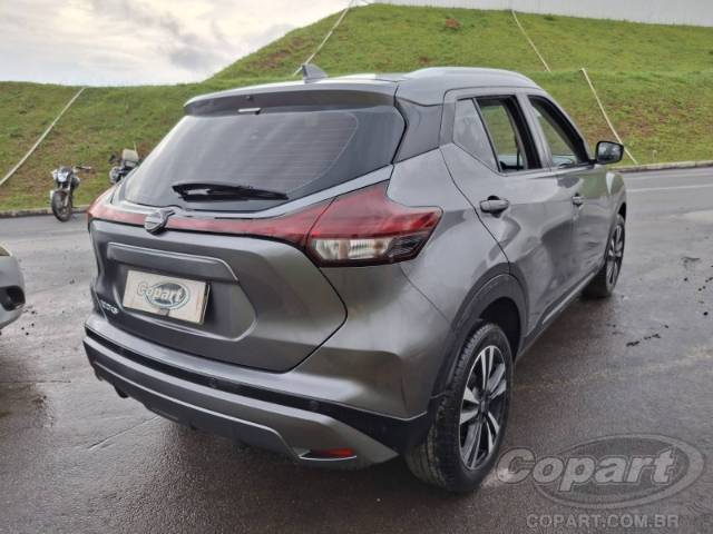2024 NISSAN KICKS 