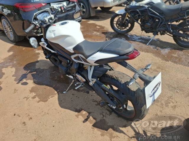 2020 TRIUMPH STREET TRIPLE 