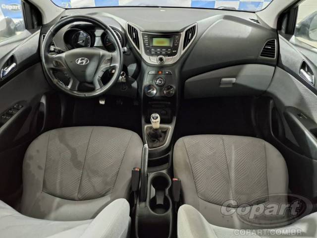 2015 HYUNDAI HB20S 