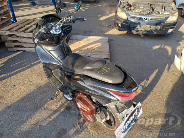 2015 HONDA PCX 