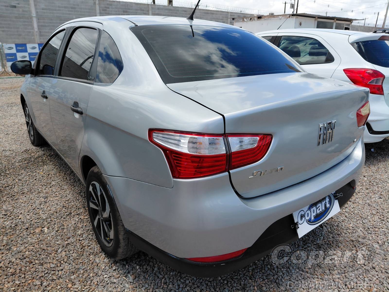 Foto 3: 2021 FIAT GRAND SIENA