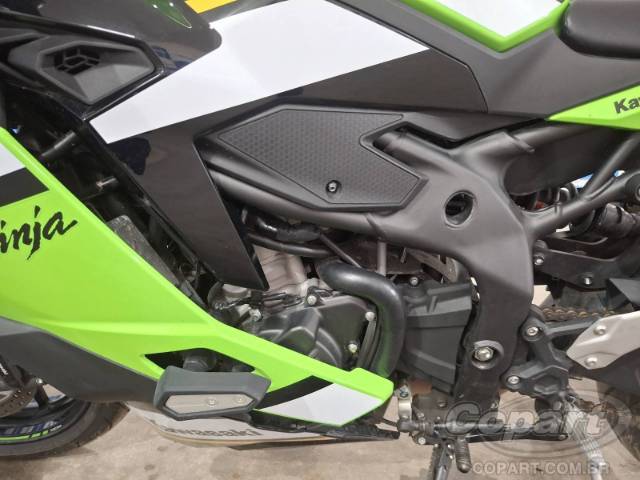 2026 KAWASAKI NINJA ZX-4R 