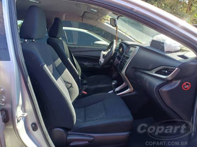 2019 TOYOTA YARIS SEDA 