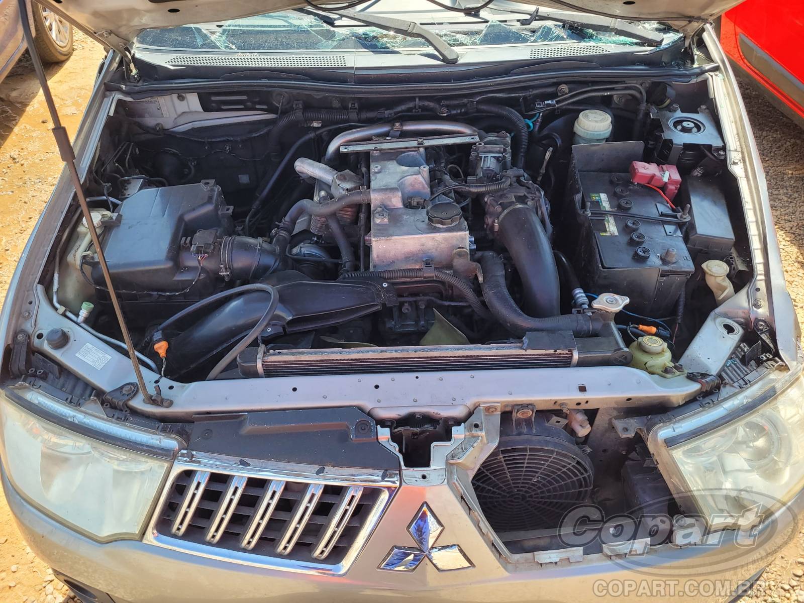 2013 MITSUBISHI PAJERO DAKAR — foto 7 de 12