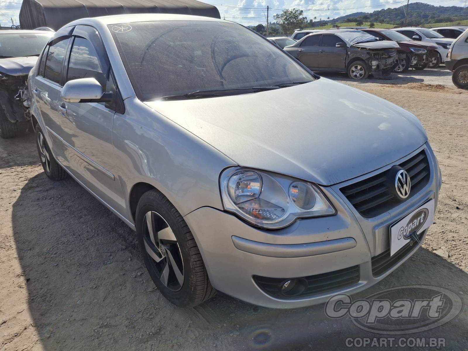 VOLKSWAGEN POLO SEDAN 1.6 Total Flex