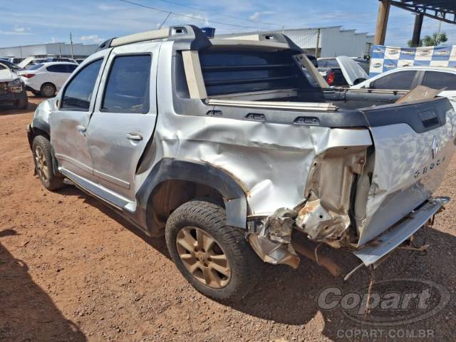 2022 RENAULT DUSTER OROCH 