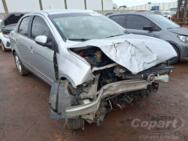 2016 FIAT GRAND SIENA 