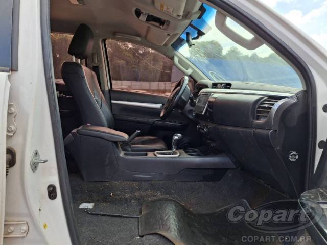 2017 TOYOTA HILUX CD 