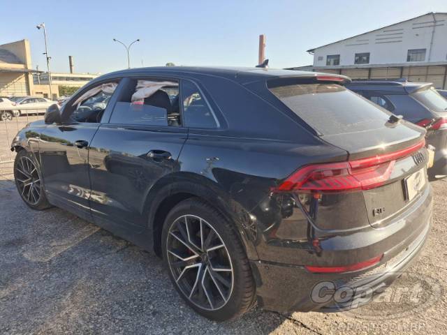 2022 AUDI Q8 