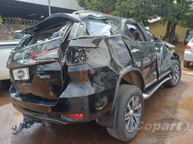 2017 TOYOTA HILUX SW4 