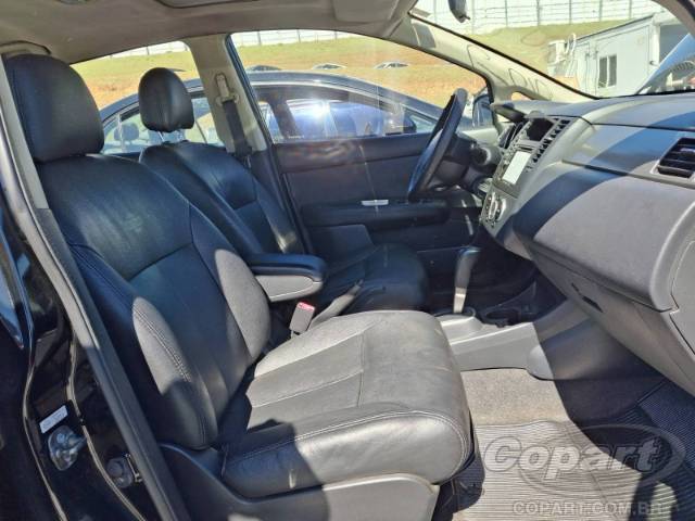 2011 NISSAN TIIDA 