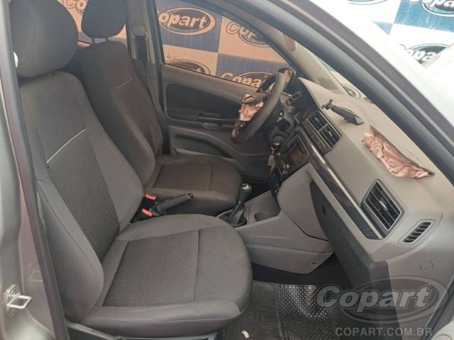 2017 VOLKSWAGEN VOYAGE 