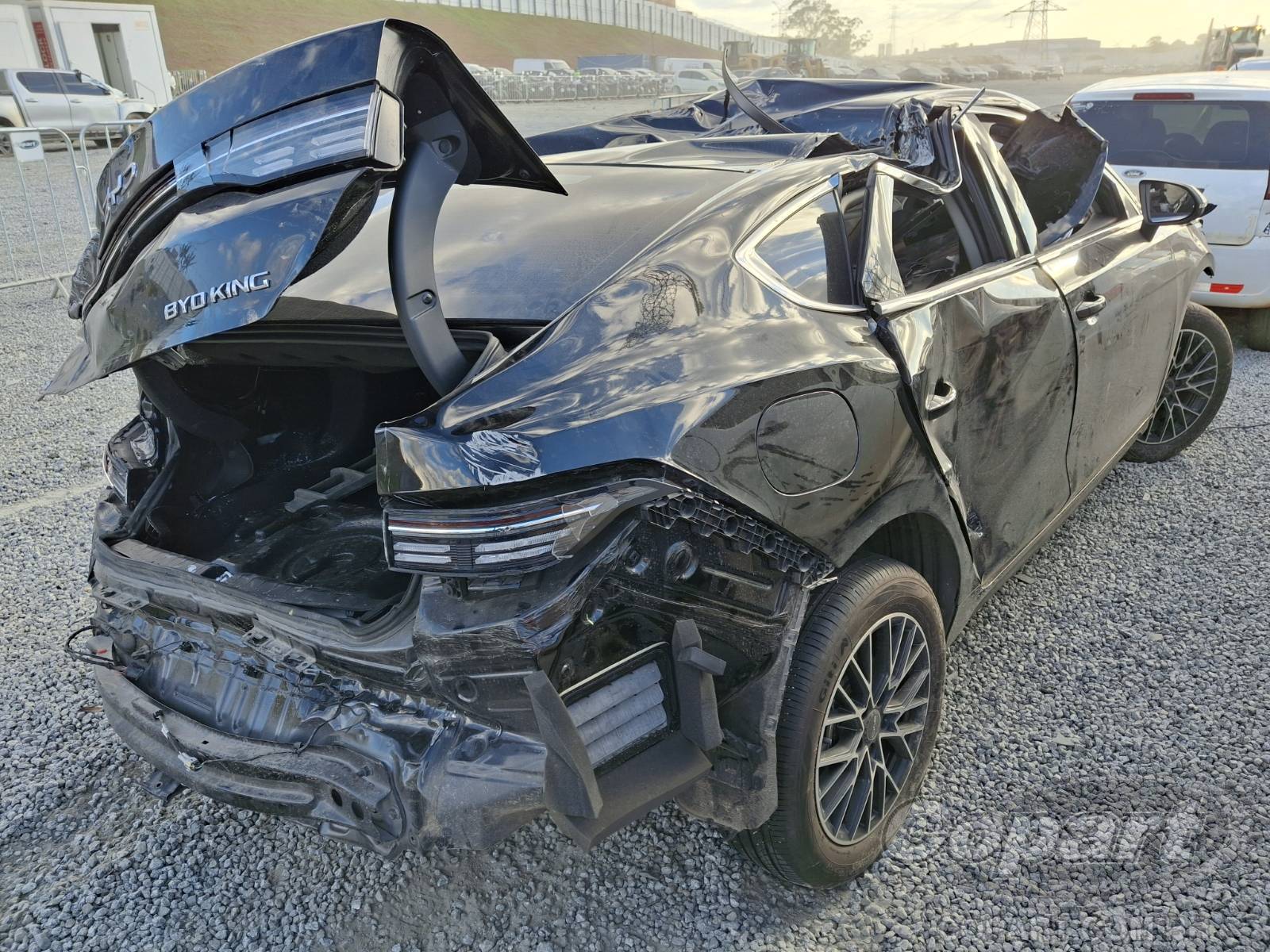 Foto 4: 2026 BYD KING