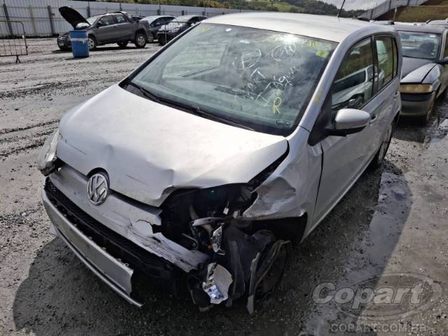 2015 VOLKSWAGEN UP 