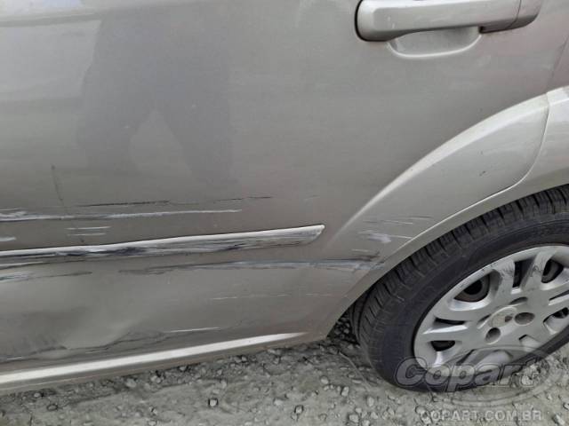 2013 FORD FIESTA SEDAN 