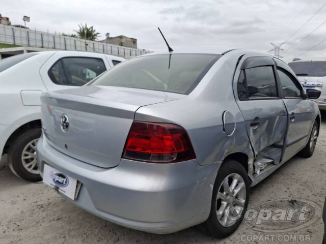 2011 VOLKSWAGEN VOYAGE 