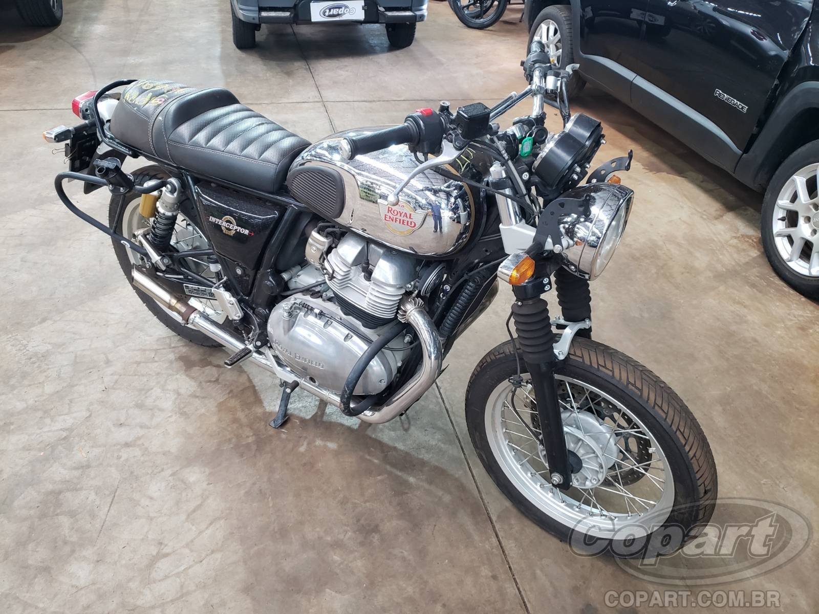 ROYAL ENFIELD INTERCEPTOR 2021 Conservado