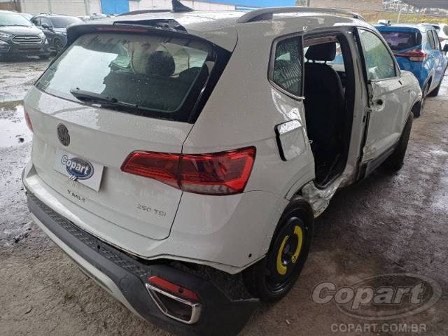2024 VOLKSWAGEN TAOS 