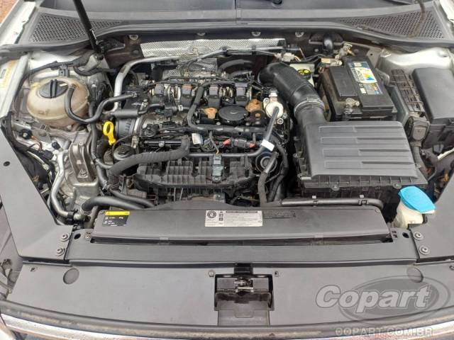 2017 VOLKSWAGEN PASSAT 