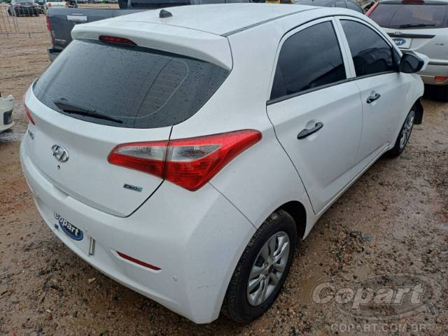2015 HYUNDAI HB20 