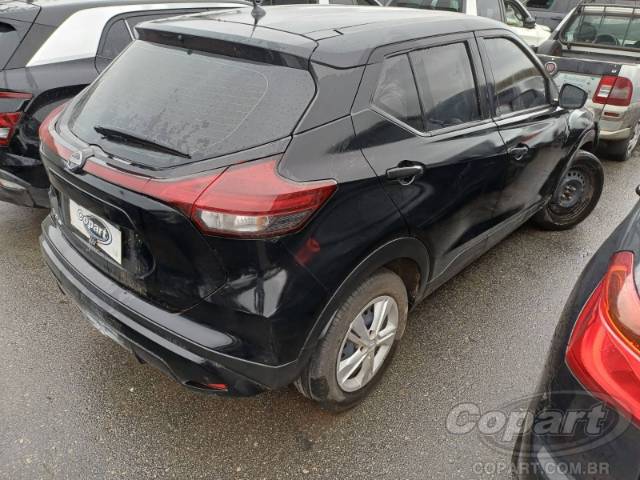 2024 NISSAN KICKS 