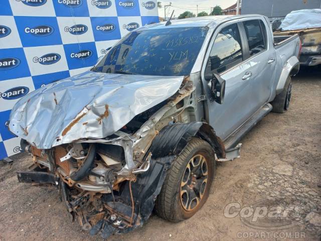2025 TOYOTA HILUX CD 