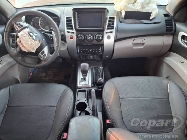 2016 MITSUBISHI PAJERO 