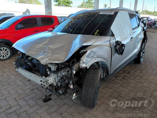 2025 NISSAN Kicks Play 