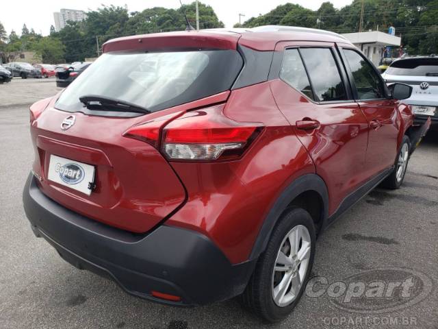 2019 NISSAN KICKS 