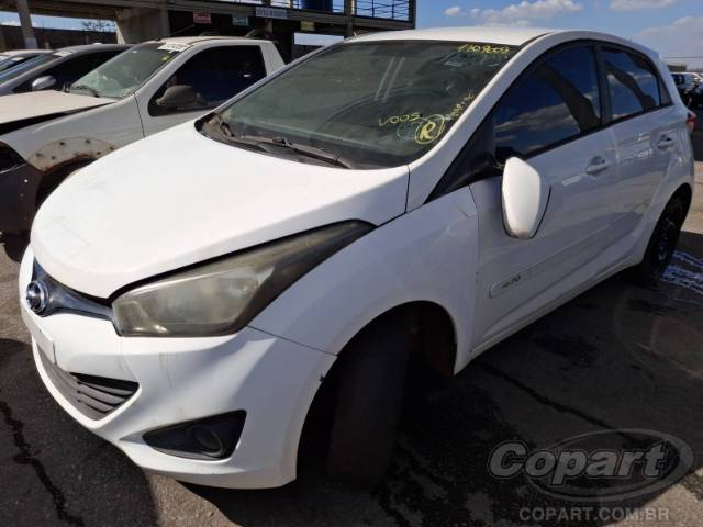 2015 HYUNDAI HB20 