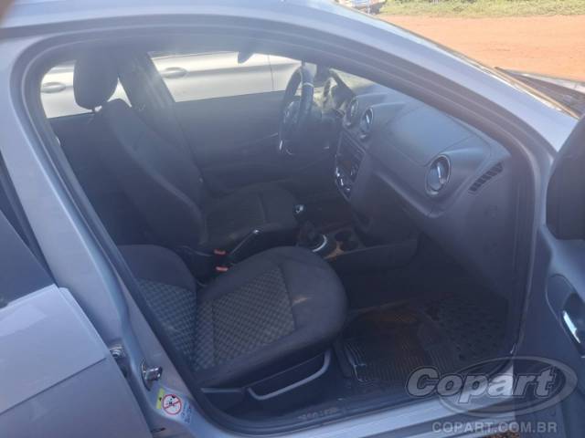 2016 VOLKSWAGEN VOYAGE 