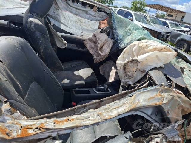 2017 TOYOTA HILUX CD 