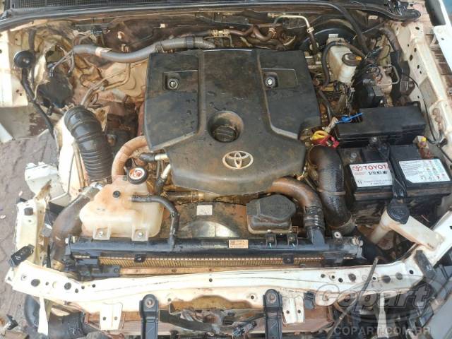 2024 TOYOTA HILUX CD 