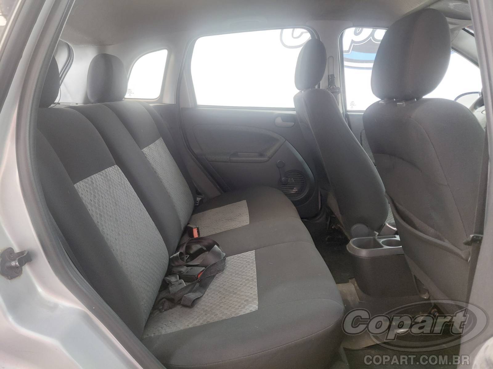 Foto 6 de 10: 2014 FORD FIESTA