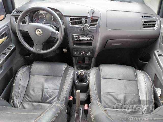 2011 VOLKSWAGEN FOX 