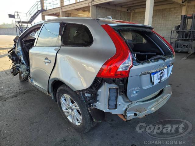 2016 VOLVO XC60 