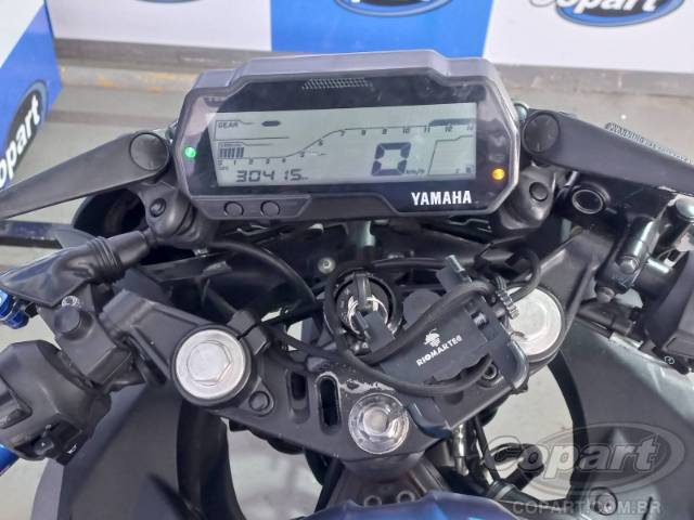 2025 YAMAHA YZF R15 